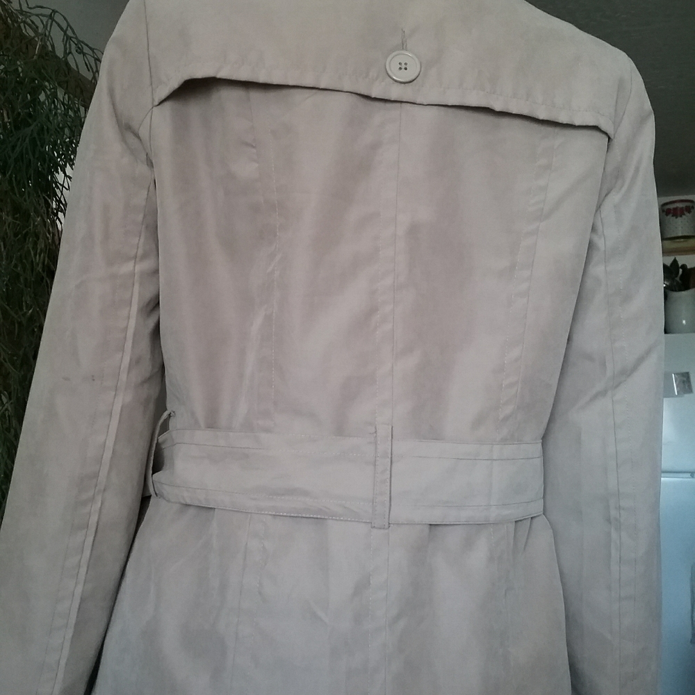 TEX Trench Coat - Picture 7 of 11